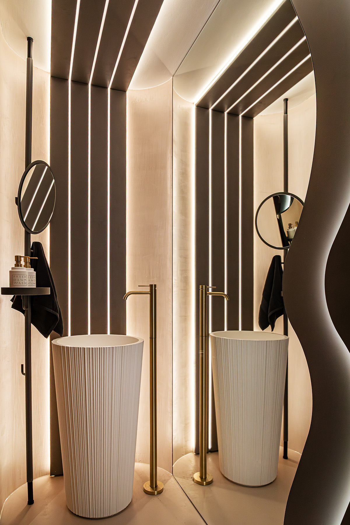 Spirig & van Stør, Satz I – Lumen