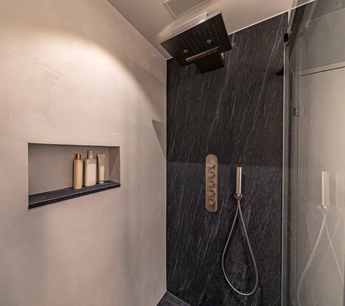 Spirig & van Stør, Satz III – Aura